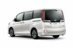 Toyota Esquire Hybrid 2017 года